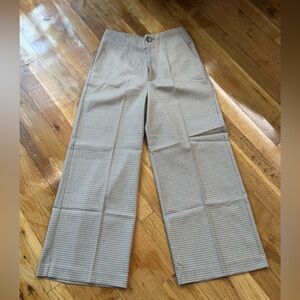 Stradivarius Women’s Beige Checkered Wide-Leg Dress Pants – Size 4